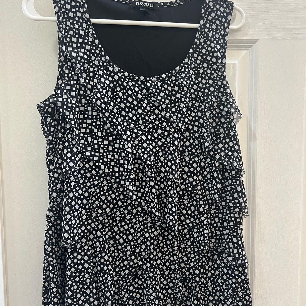 Roz & Ali Monochrome Sleeveless Blouse